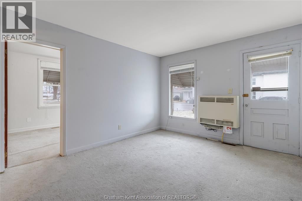 34 CHATHAM STREET SOUTH Image 26