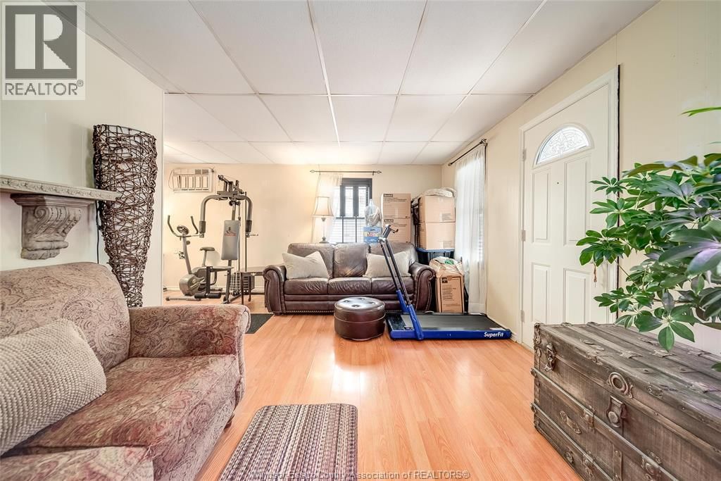 1537 WESTMINSTER BOULEVARD Image 9