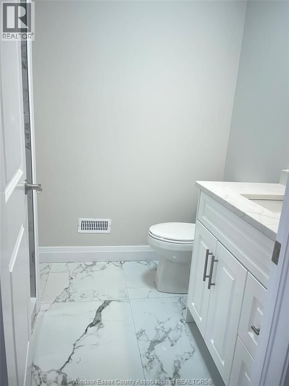 7350 GARNET CRESCENT Image 9