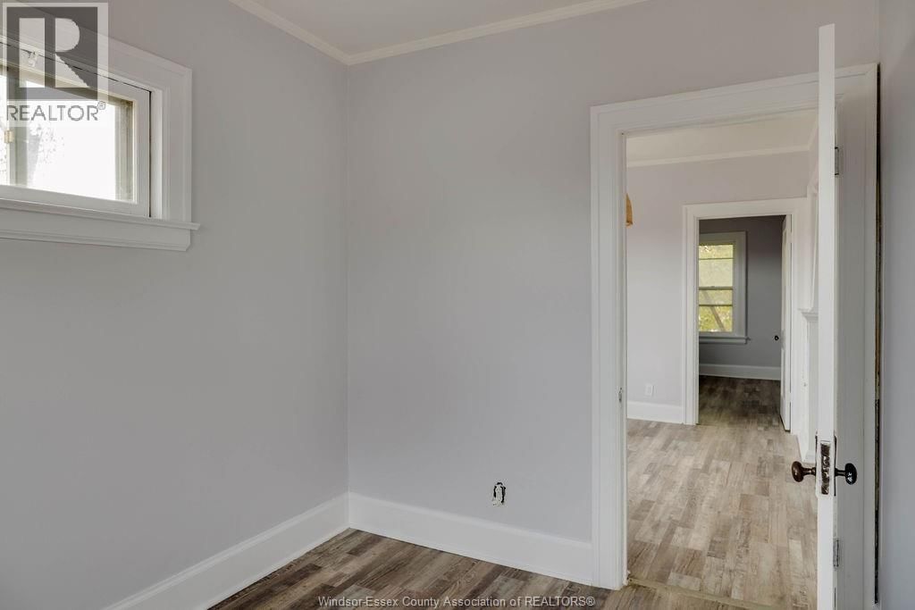 485 LOUIS AVENUE Image 13