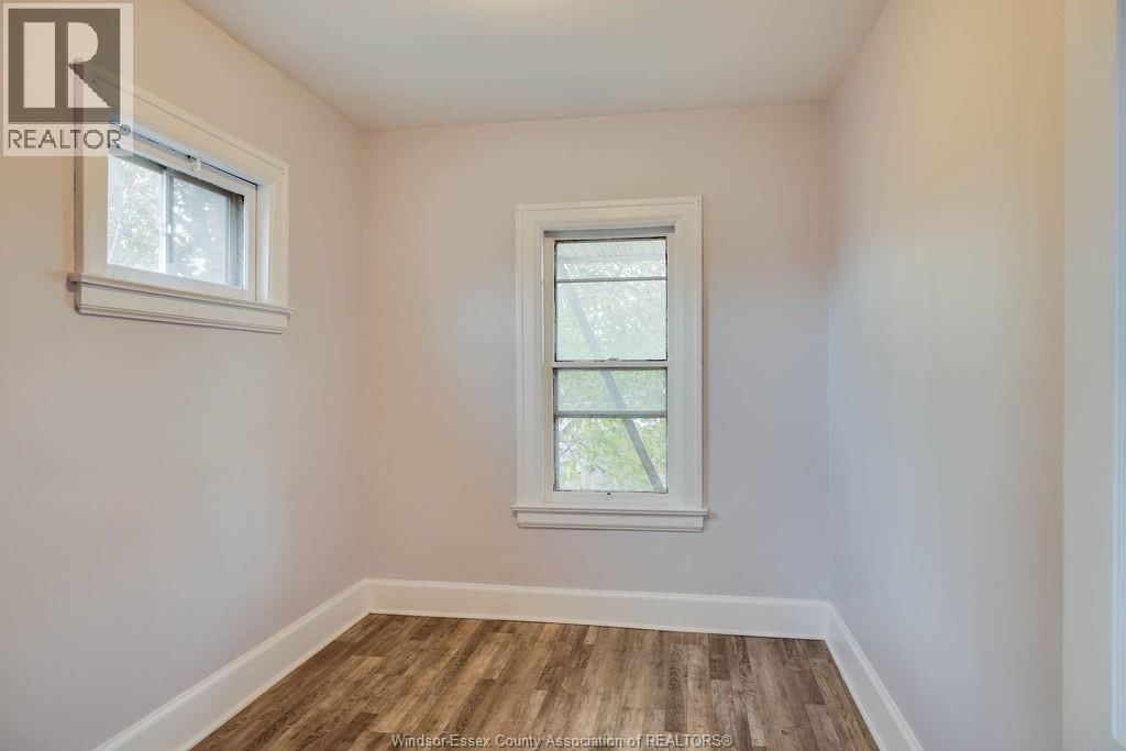 485 LOUIS AVENUE Image 15