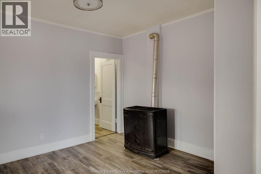 485 LOUIS AVENUE Image 6