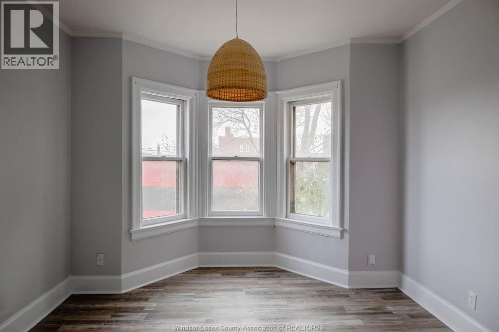 485 LOUIS AVENUE Image 9