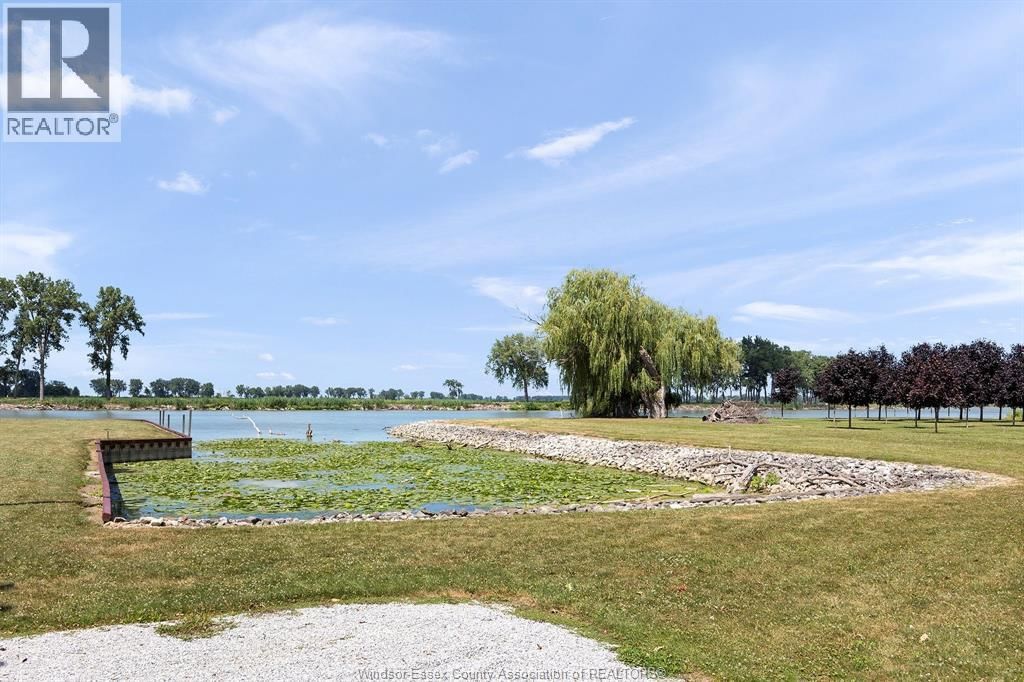 21240 DOCKSIDE ROAD Image 25