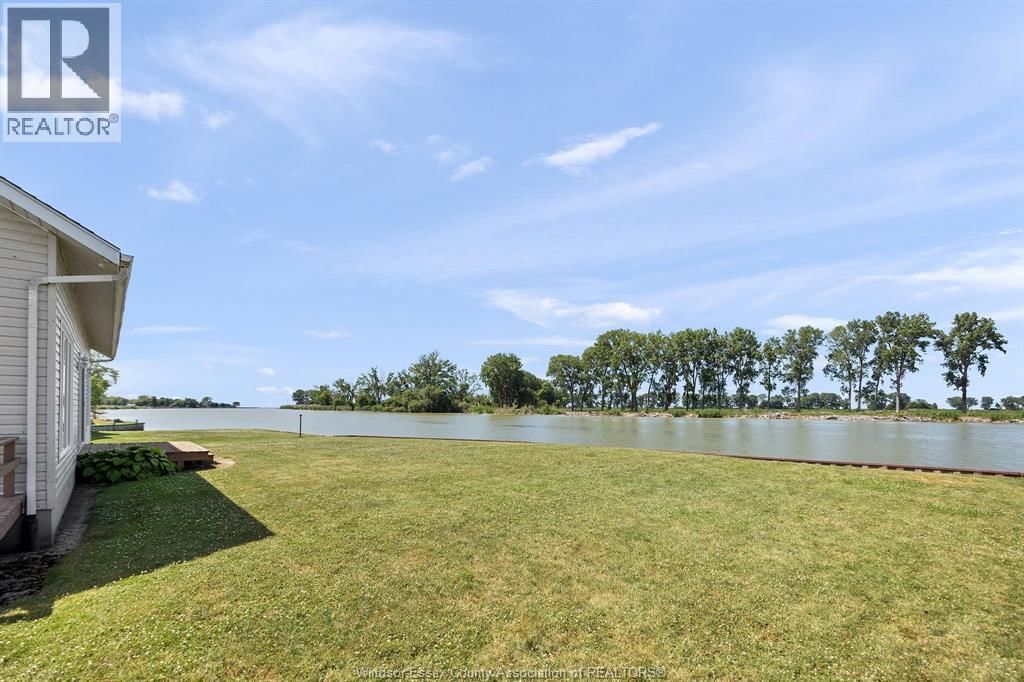 21240 DOCKSIDE ROAD Image 28