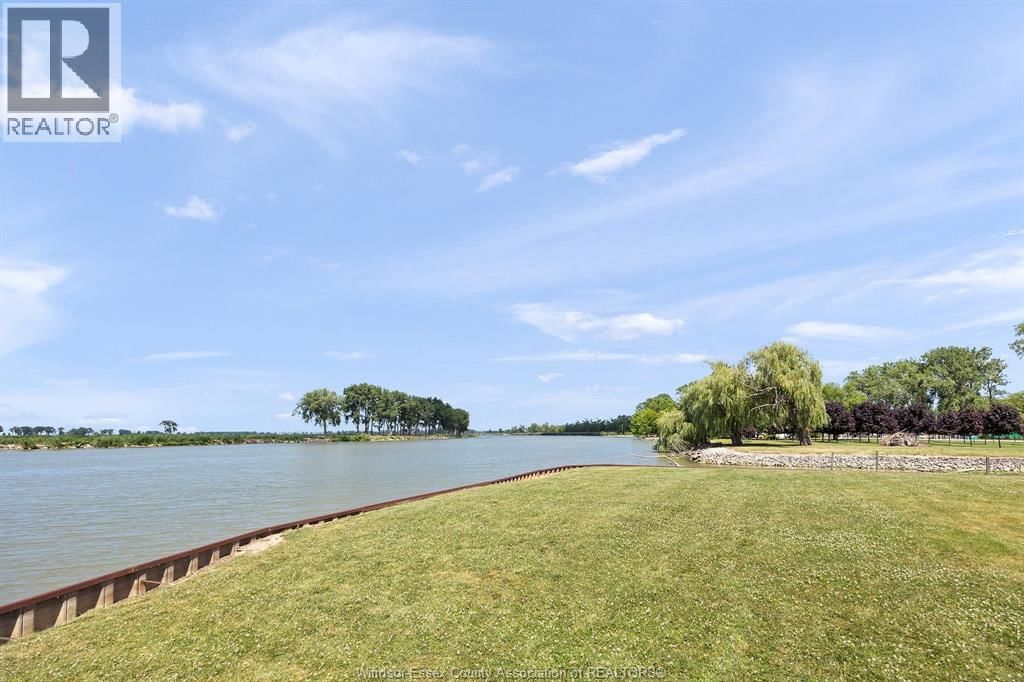 21240 DOCKSIDE ROAD Image 29