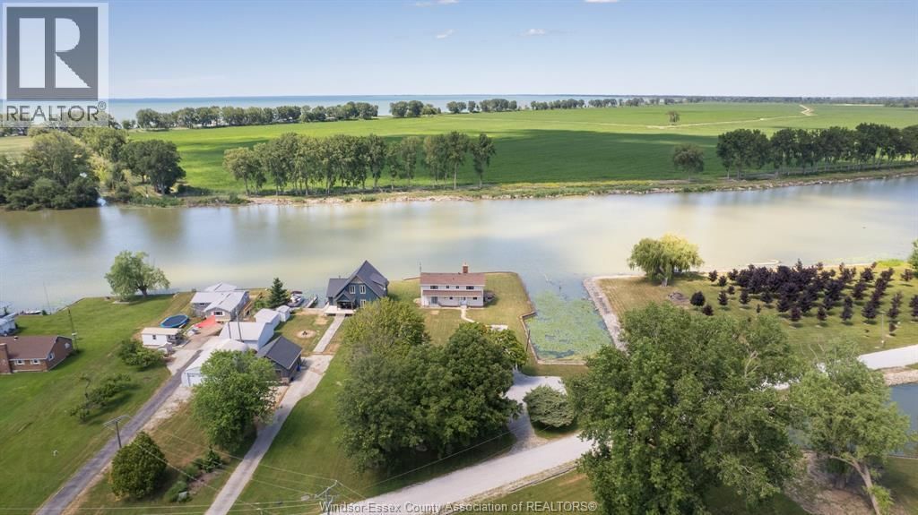 21240 DOCKSIDE ROAD Image 31