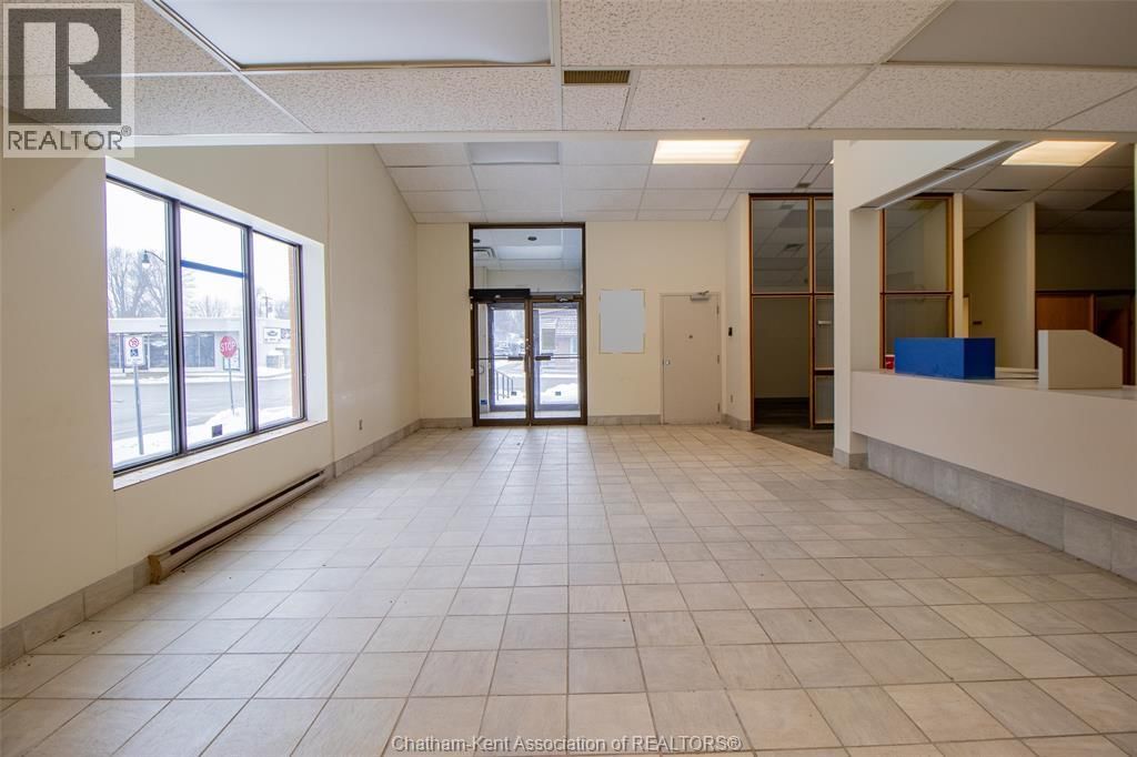 181 MAIN STREET Image 12