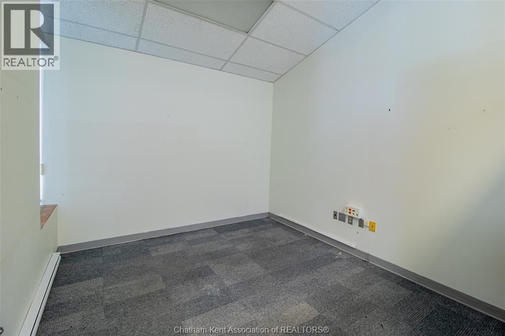 181 MAIN STREET Image 25