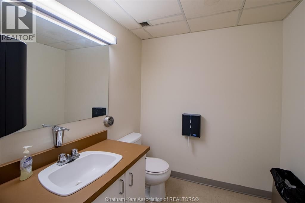 181 MAIN STREET Image 4