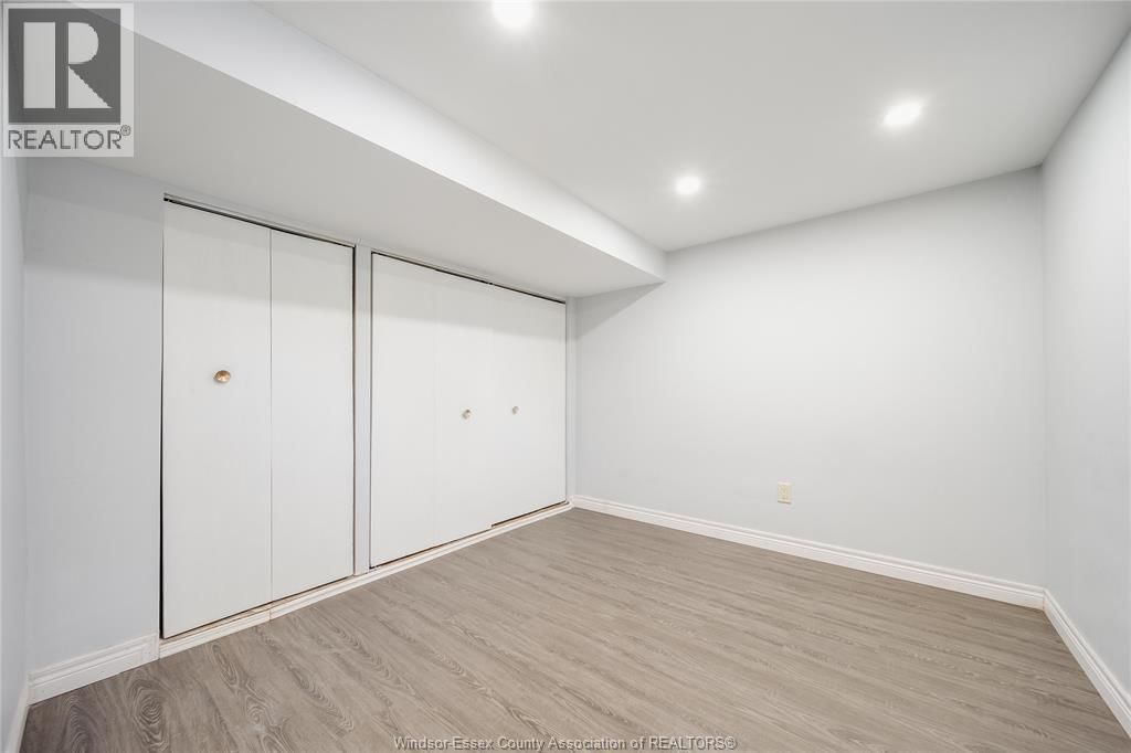 LOWER - 3162 CURRY AVENUE Image 16