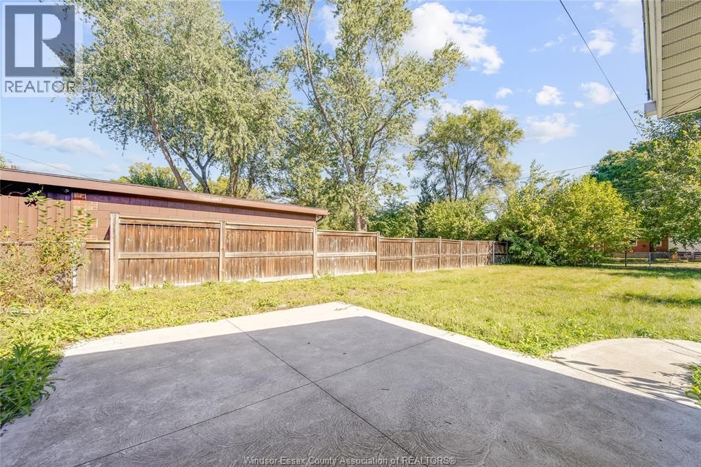 LOWER - 3162 CURRY AVENUE Image 21