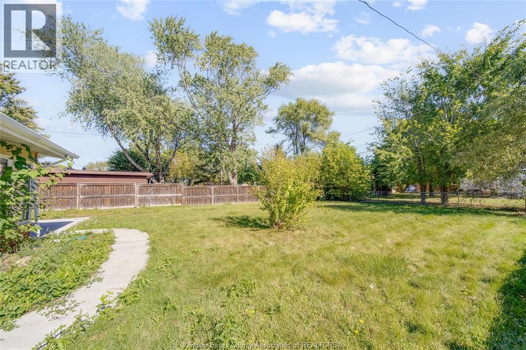 LOWER - 3162 CURRY AVENUE Image 24