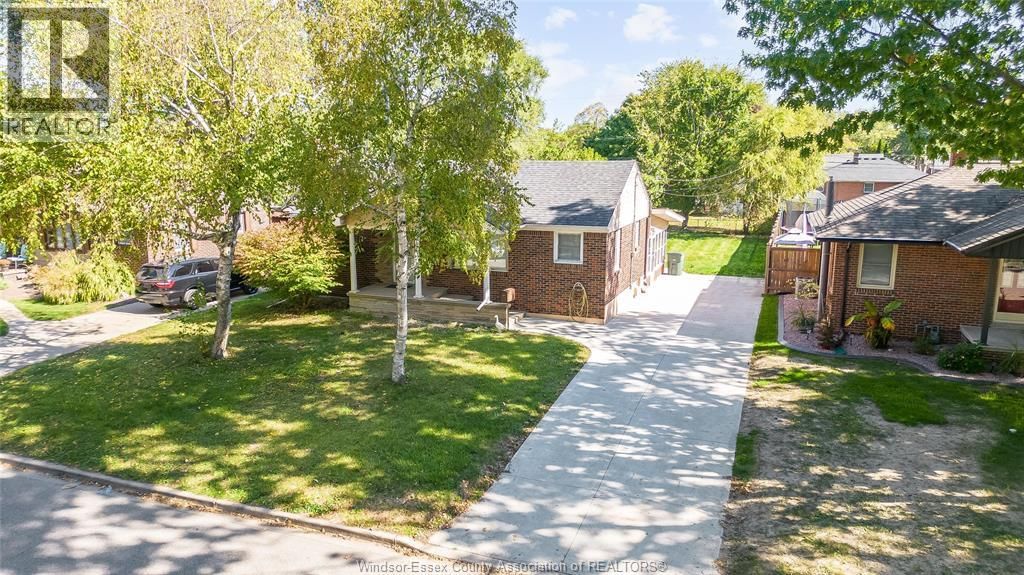 LOWER - 3162 CURRY AVENUE Image 26