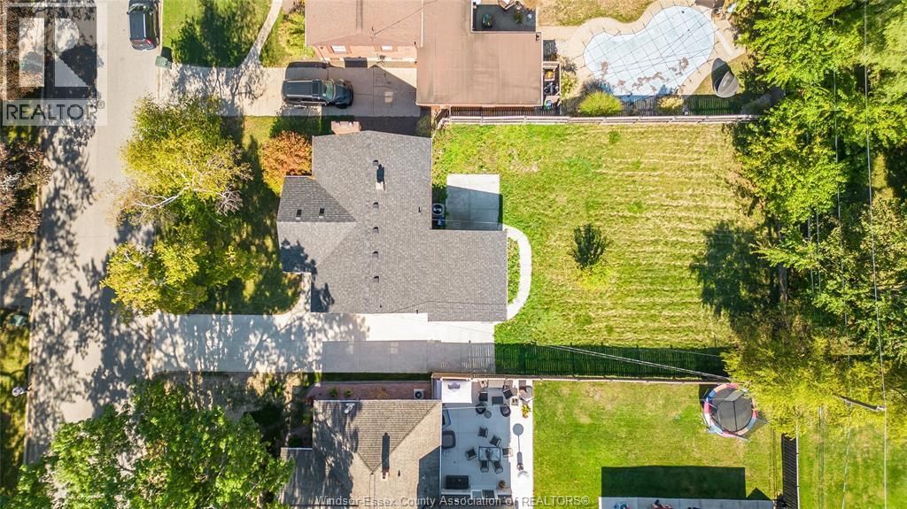 LOWER - 3162 CURRY AVENUE Image 34