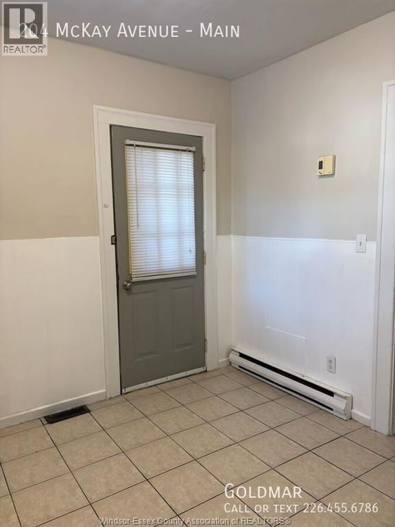 202-204 MCKAY Image 4