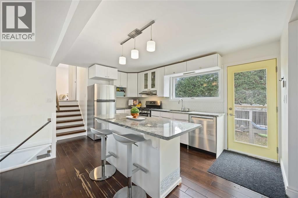 2006 OLIVE AVENUE Image 21