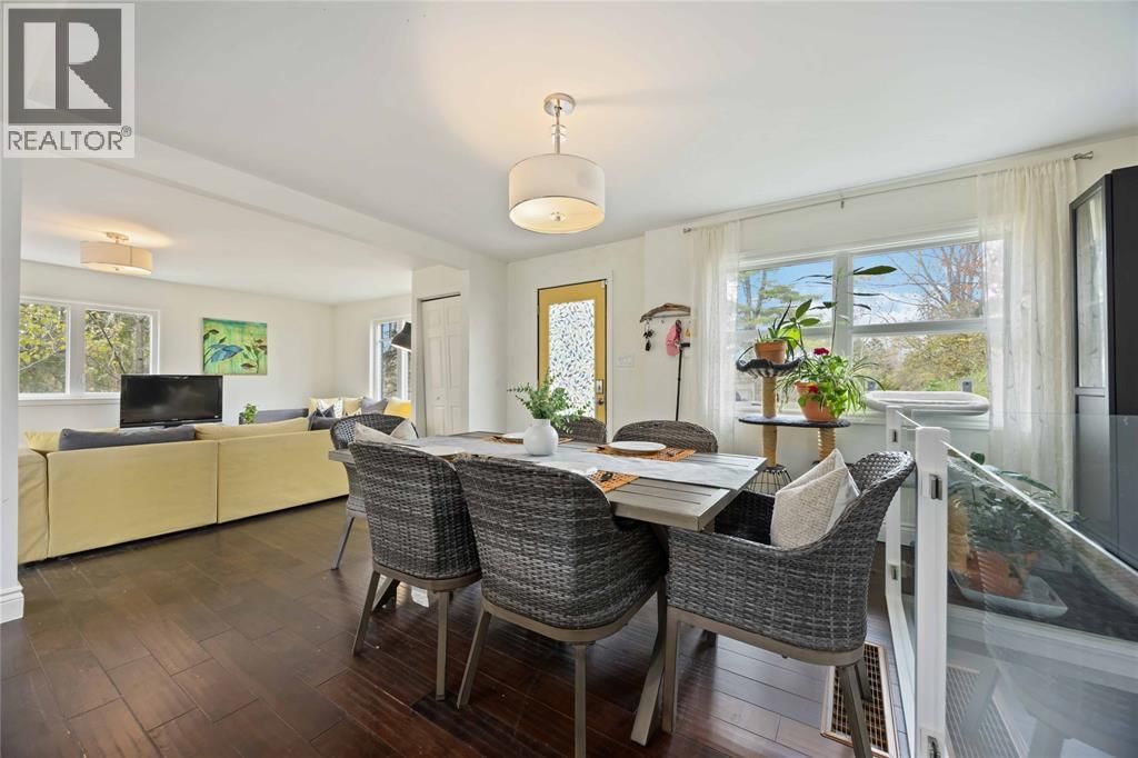 2006 OLIVE AVENUE Image 9