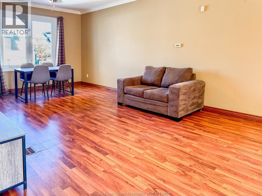 910 MOY AVENUE Image 5