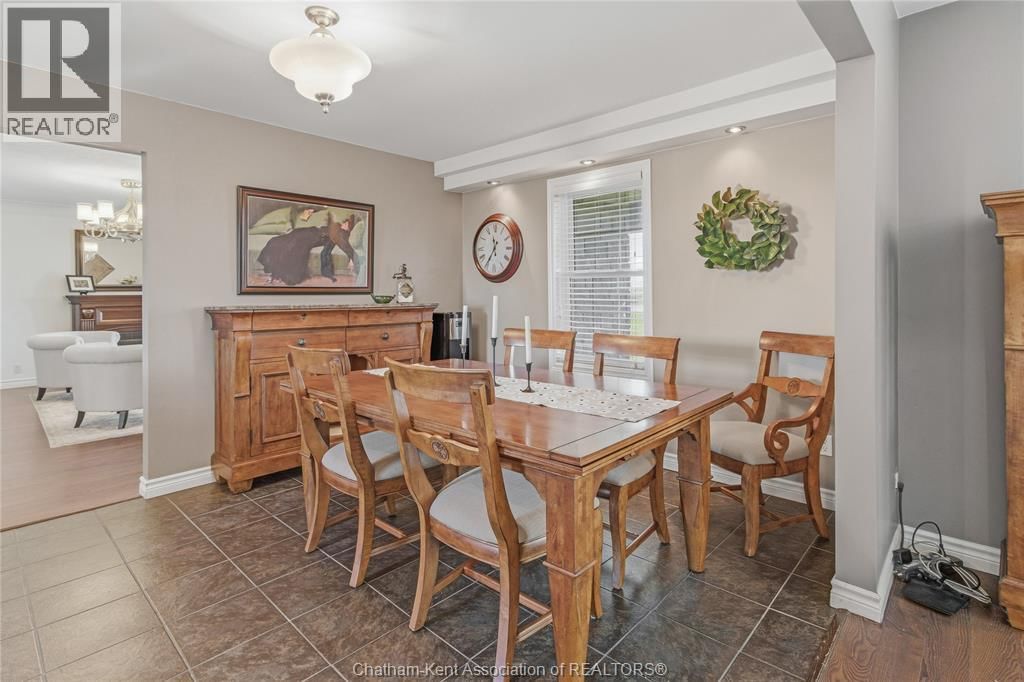 6233 EIGHTH LINE Image 10