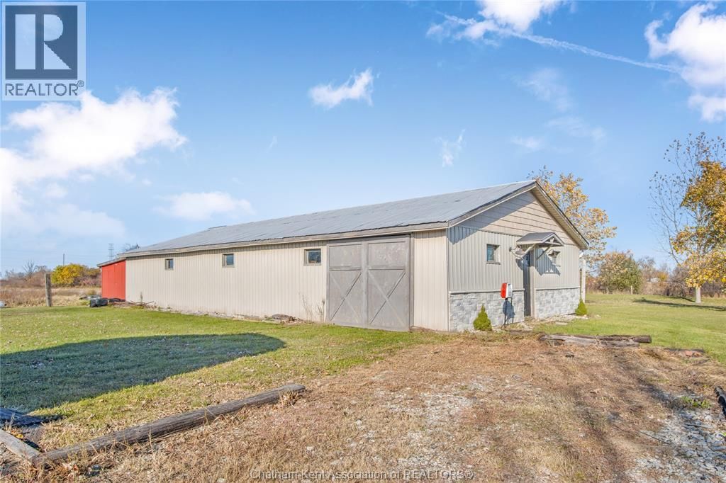 6233 EIGHTH LINE Image 36