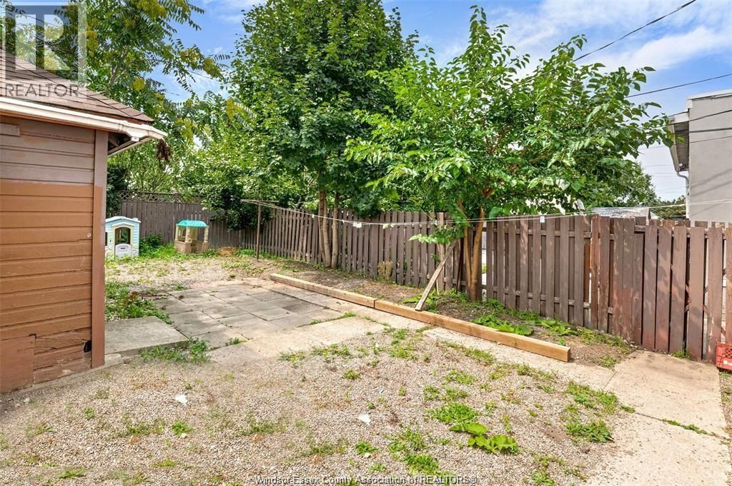 1629-31 DROUILLARD ROAD Image 7