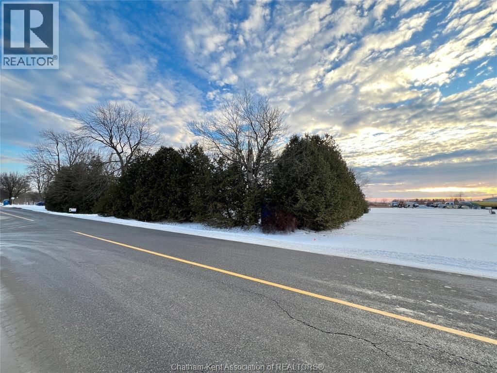 106 ERIE STREET NORTH Image 4