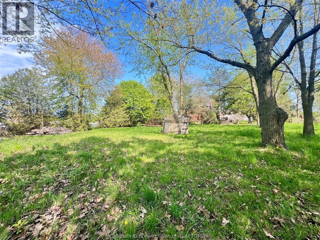 106 ERIE STREET NORTH Image 6