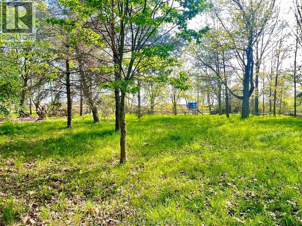 106 ERIE STREET NORTH Image 7