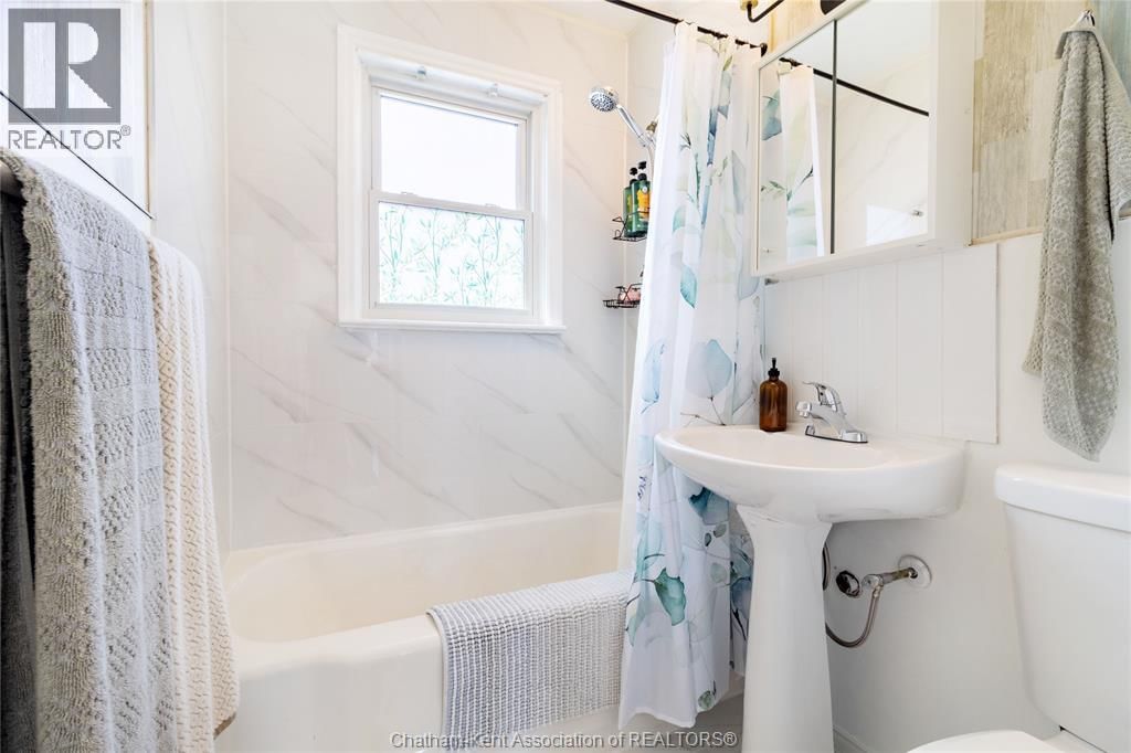 24 SIMONTON DRIVE Image 37