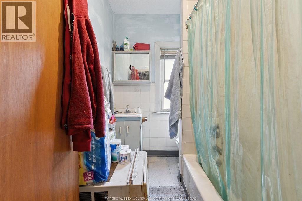 855 LINCOLN ROAD Image 17