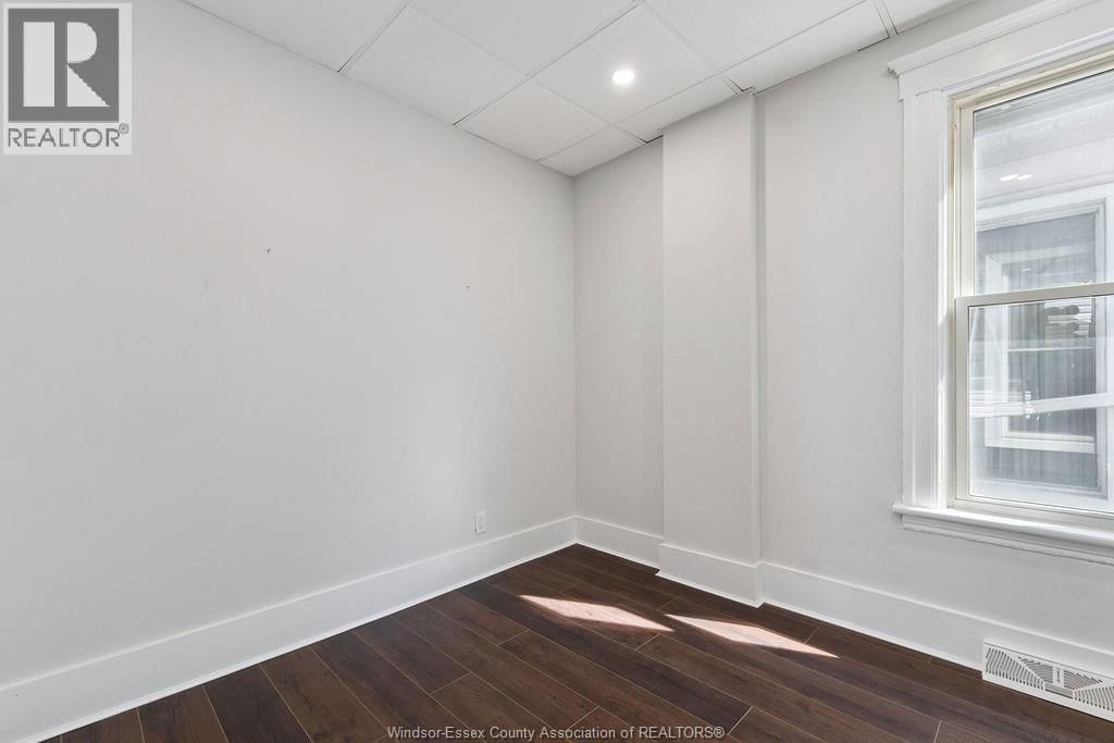 855 LINCOLN ROAD Image 7