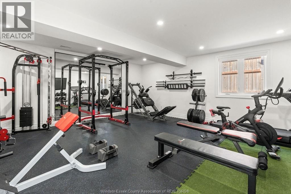 25 WOODLAND ST Image 30