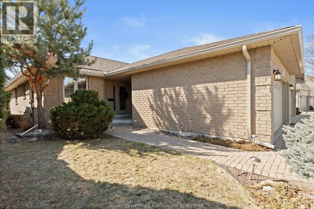 1077 HACIENDA WAY Image 3