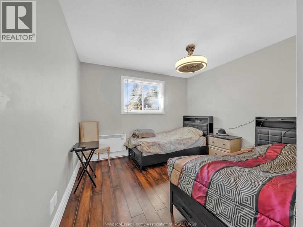 1345 BENTCLIFFE COURT Image 15