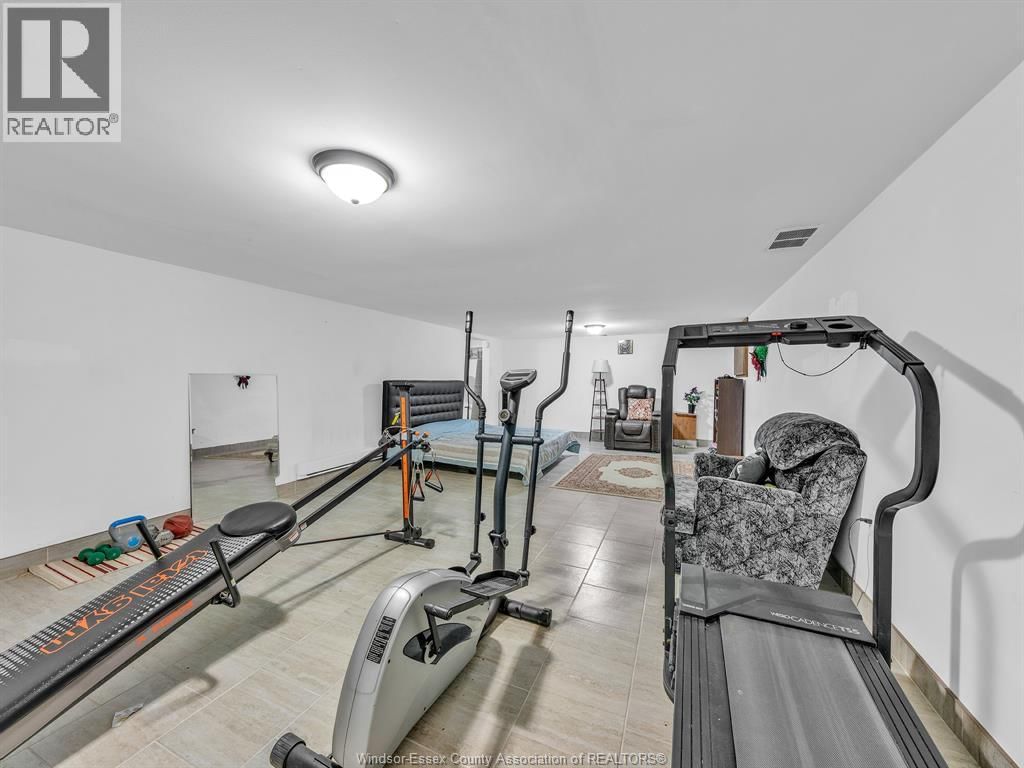 1345 BENTCLIFFE COURT Image 24