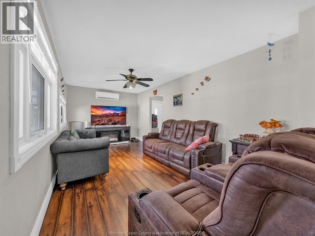 1345 BENTCLIFFE COURT Image 6