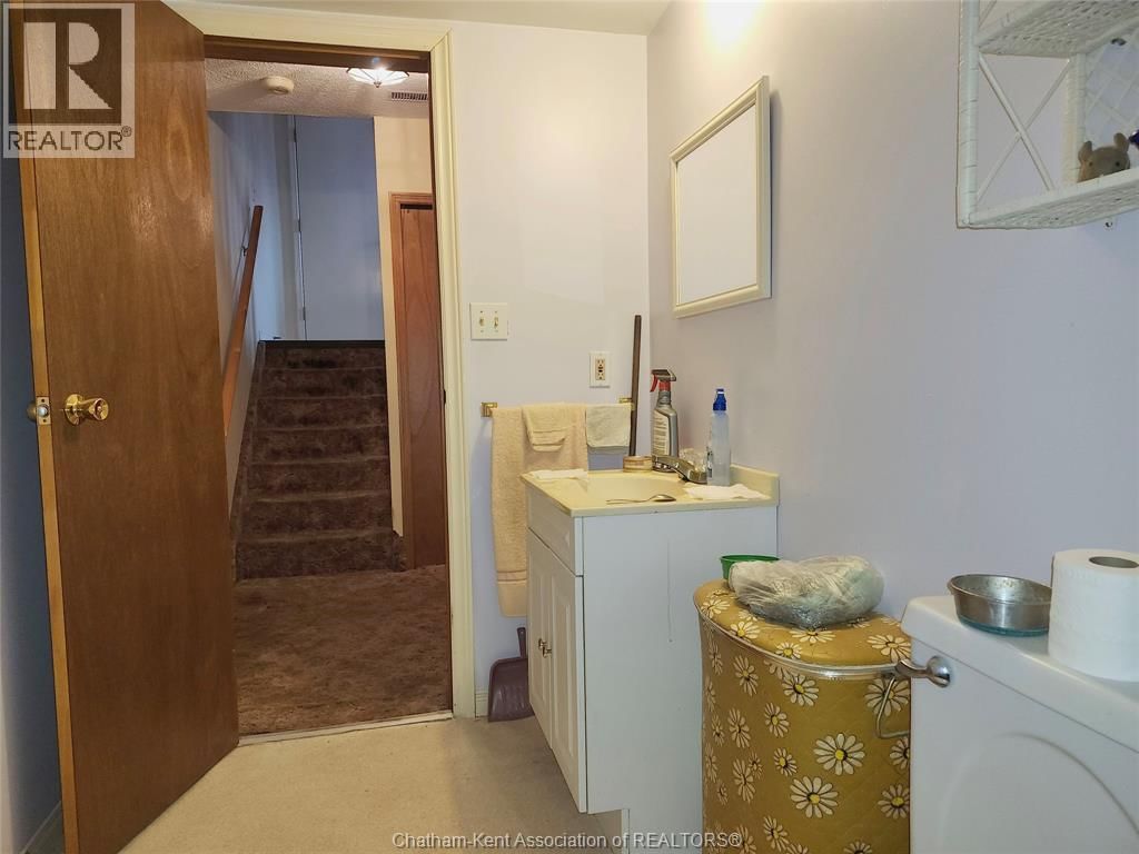 15 MONARCH DRIVE Image 16