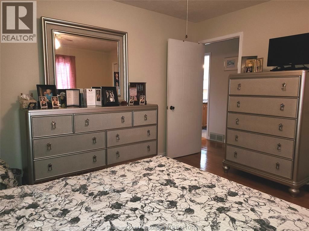 15 MONARCH DRIVE Image 17