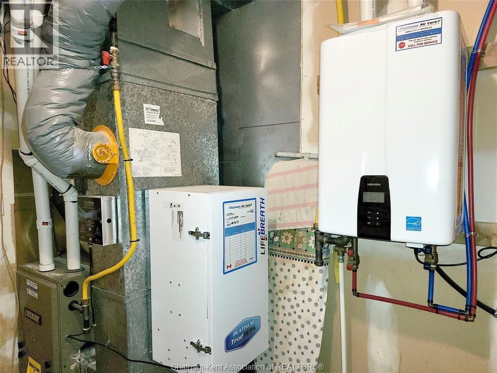 15 MONARCH DRIVE Image 28