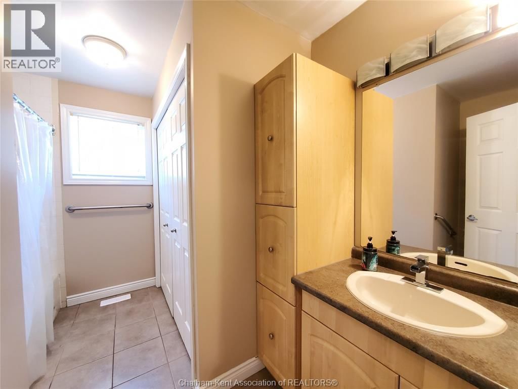 71 SPENCER AVENUE Image 15