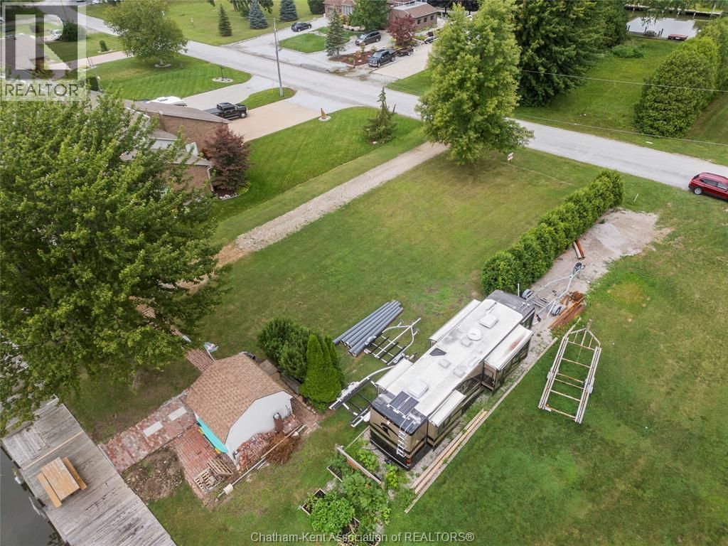 19155 LIGHT COVE AVENUE Image 17