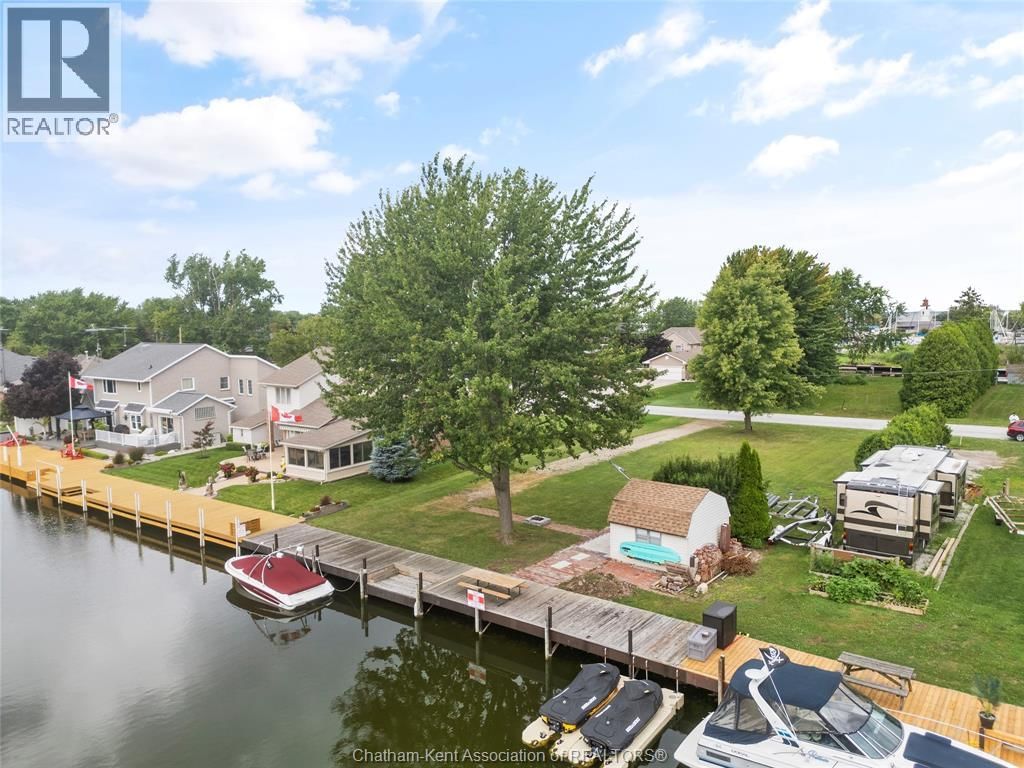 19155 LIGHT COVE AVENUE Image 21