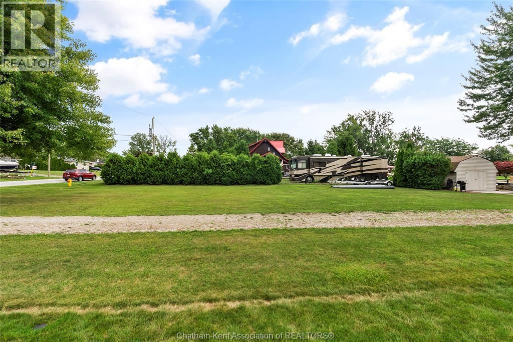 19155 LIGHT COVE AVENUE Image 25