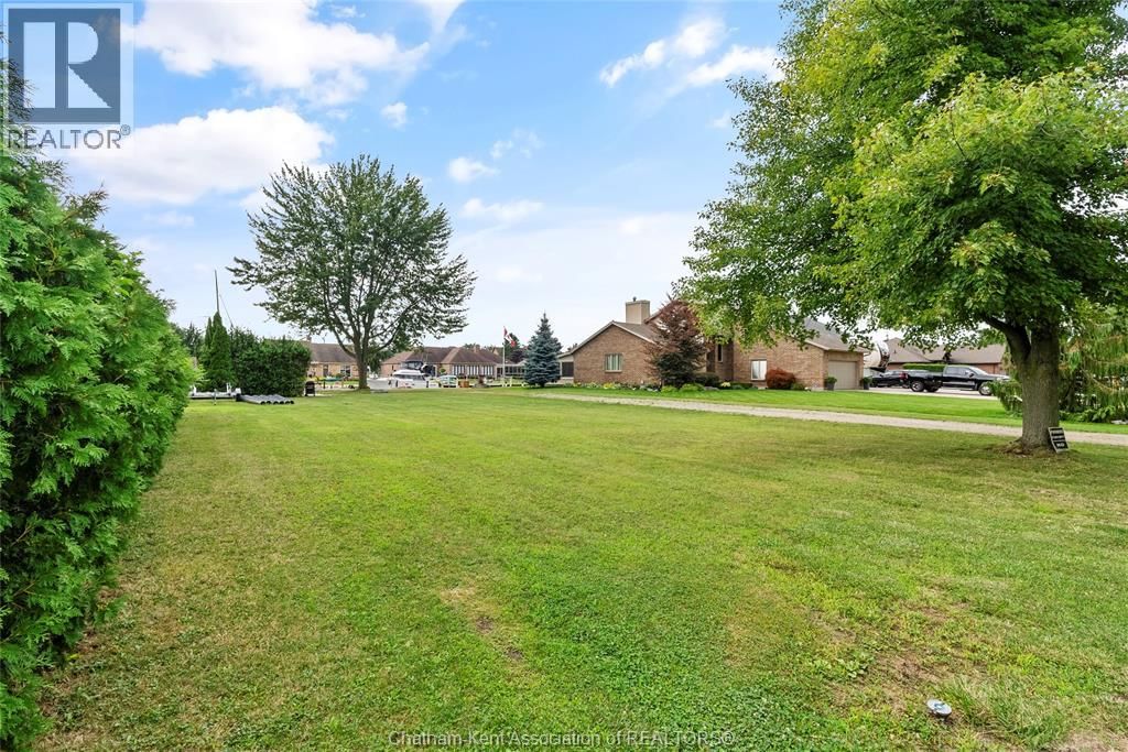 19155 LIGHT COVE AVENUE Image 28