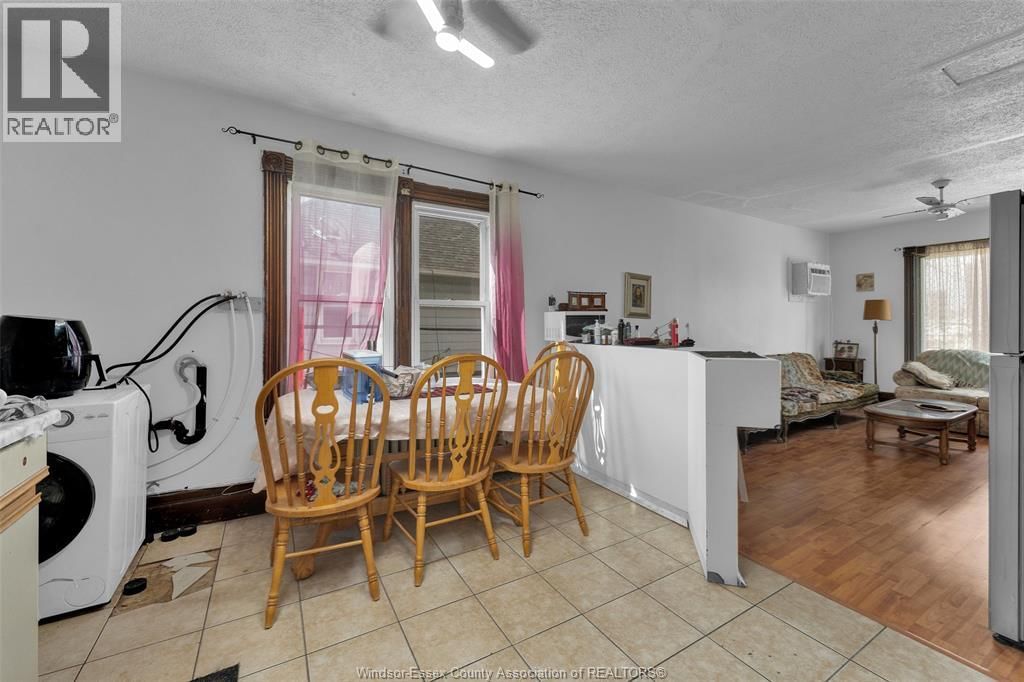 559 ASSUMPTION Image 8