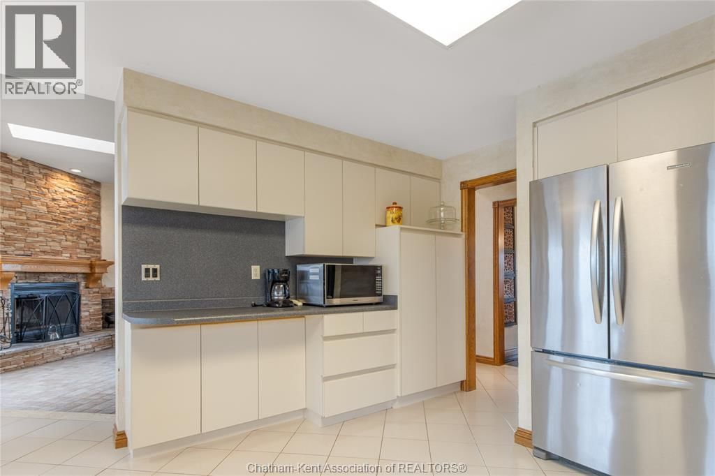 5124 JOY ROAD Image 16