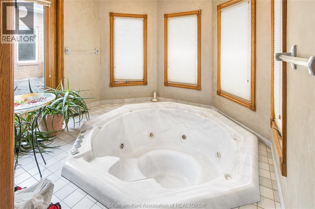 5124 JOY ROAD Image 24