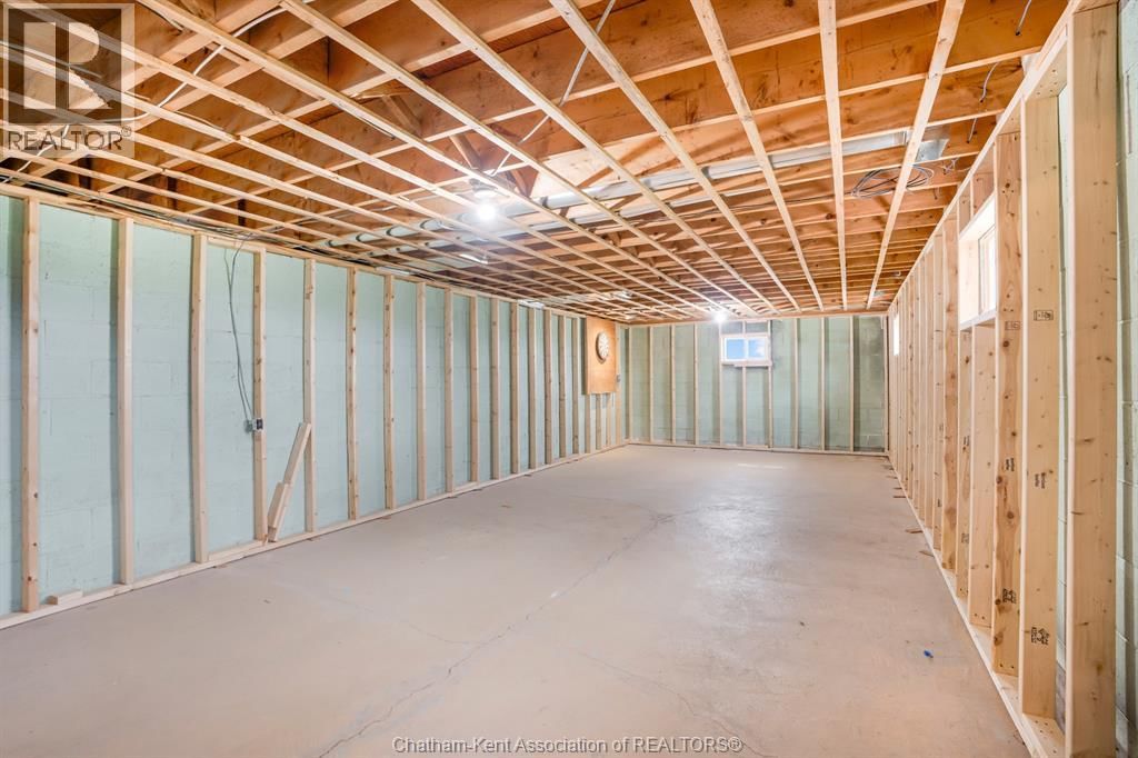 27156 ST CLAIR ROAD Image 29