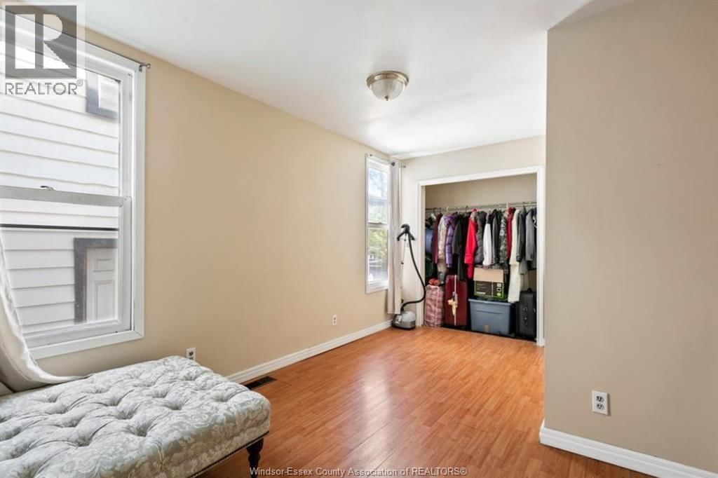 581-583 CRAWFORD AVENUE Image 6